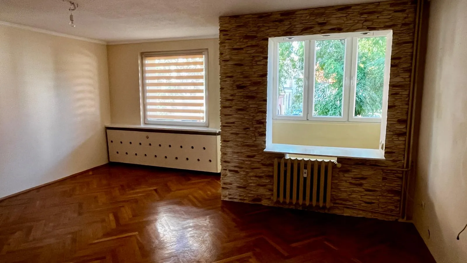Mieszkanie 3-pokojowe z balkonem w centrum Oławy – Oława, Centrum – zdjęcie 1