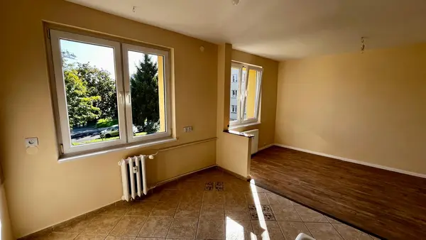 Mieszkanie 3-pokojowe z balkonem w centrum Oławy – Oława, Centrum – zdjęcie 4